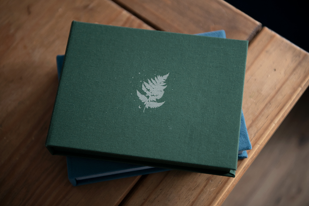 Płócienne pudełko na zdjęcia z grawerem, personalizowane pudełko na zdjęcia